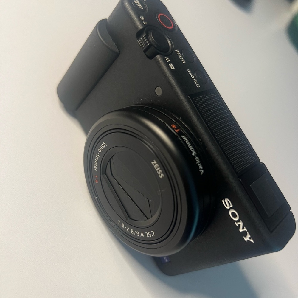 Sony ZV-1 Digital Compact Vlogging Camera- Black